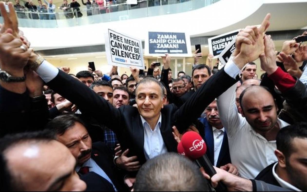 Ο Ερντογάν εντατικοποιεί τον «πόλεμο» κατά των επικριτών του
