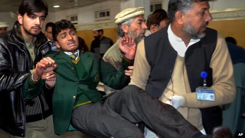 Πακιστάν: Μακελειό σε στρατιωτική σχολή από επίθεση Ταλιμπάν