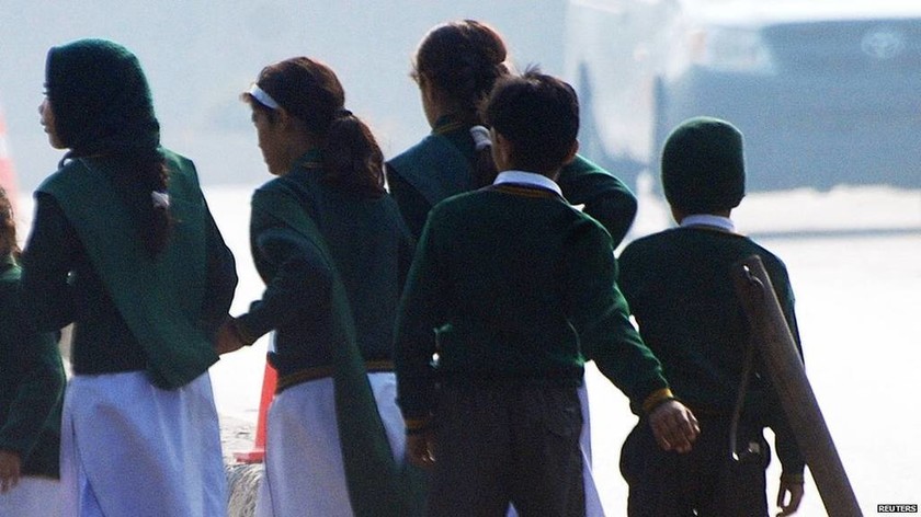 Πακιστάν: Ανείπωτο θρήνος μετά το μακελειό στο σχολείο
