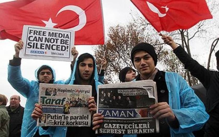 Τουρκία: Διώξεις σε δύο δημοσιογράφους