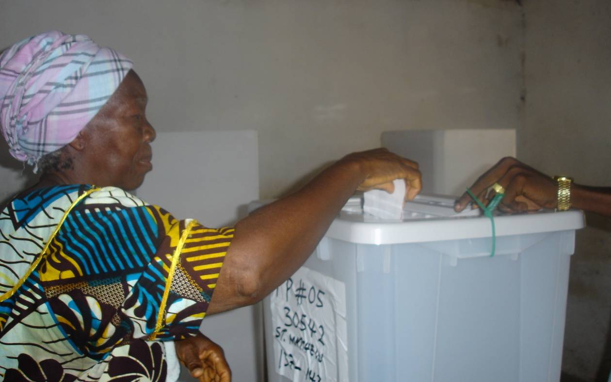 Λιβερία: Ο Έμπολα απέτρεψε την προσέλευση στις κάλπες