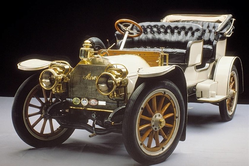 Η 35 hp Mercedes του 1901 ήταν το πρώτο αυτοκίνητο με το όνομα 