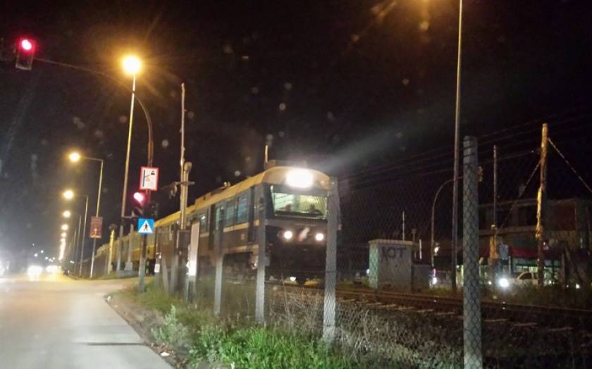 Πατέρας και γιος παρασύρθηκαν από τρένο στα Τρίκαλα