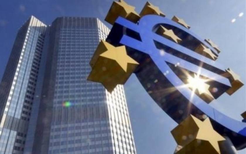 Bloomberg: Η Ελλάδα μπορεί να υπονομεύσει τη στήριξη της ΕΚΤ