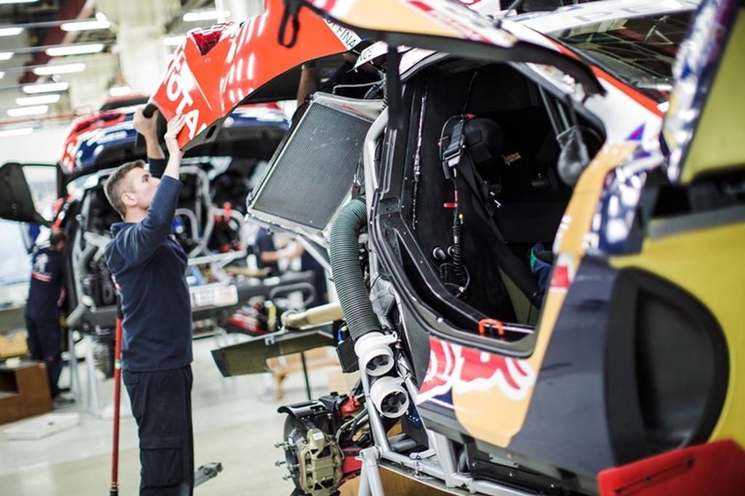 Rally Dakar: Αντίστροφη μέτρηση για την Peugeot