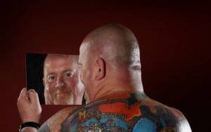 Δείτε τι τατουάζ έκανε αυτός ο άνδρας! (pics)