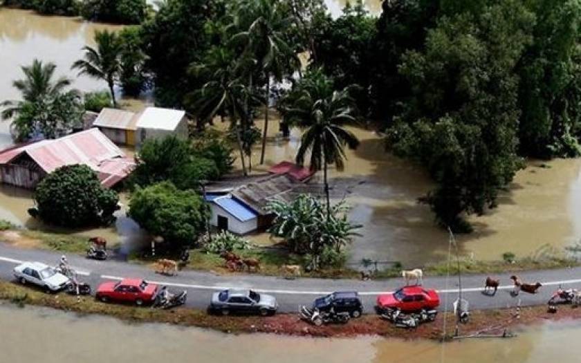 Μαλαισία: 100.000 εγκατέλειψαν τα σπίτια τους λόγω βροχών