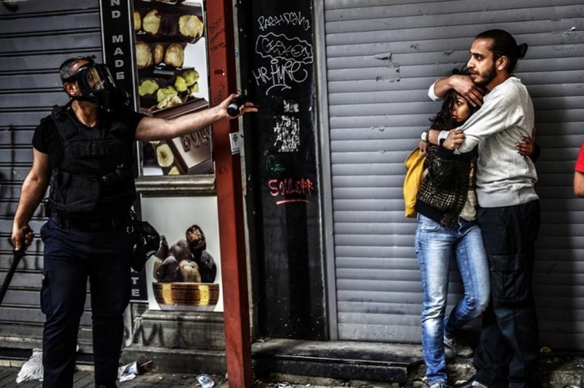 Ο τούρκος  Bulent Kilic φωτογράφος της χρονιάς
