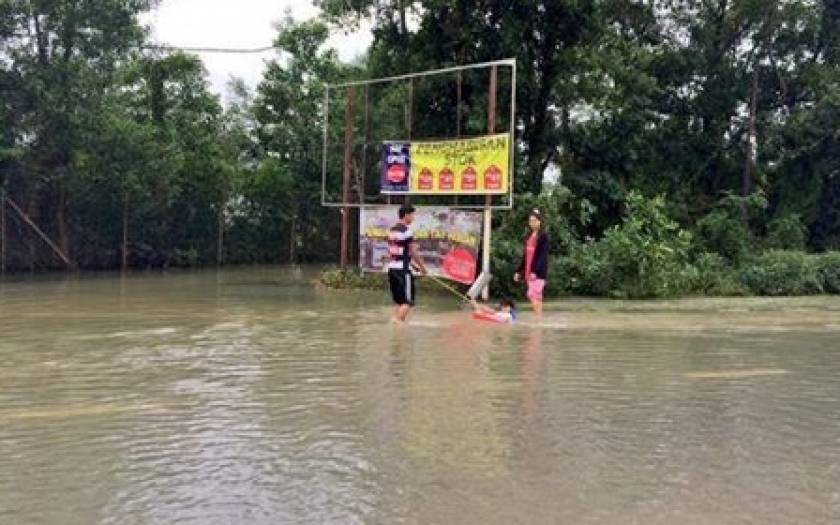 Μαλαισία: Δεκάδες νεκροί από τις πλημμύρες