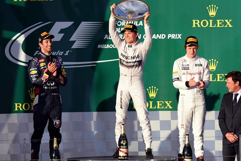 Πρώτος αγώνας στην Αυστραλία και δύο νέα πρόσωπα ανεβαίνουν στο podium (αριστερά) ο Daniel Ricciardo (δεξιά) Kevin Magnussen