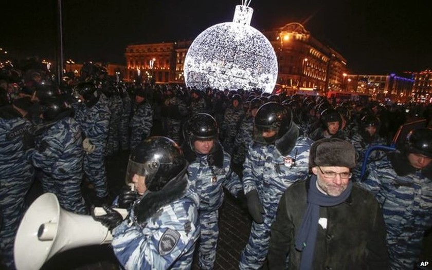 Μια Pussy Riot μεταξύ των συλληφθέντων στη Μόσχα (pics)