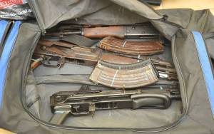Επιβεβαίωση του Newsbomb: Καθαρά τα όπλα που βρέθηκαν στο σπίτι του Ξηρού (pics)