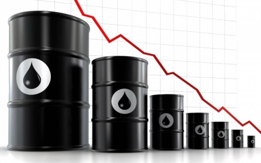 Κατρακυλάει το πετρέλαιο – Κάτω από 50 δολάρια το βαρέλι