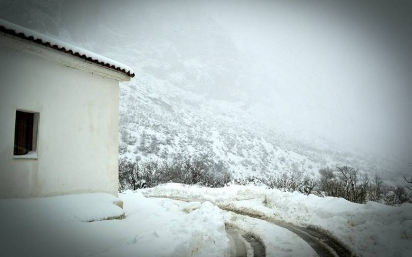 Κακοκαιρία: Αποκλεισμένα 31 χωριά στην Κρήτη