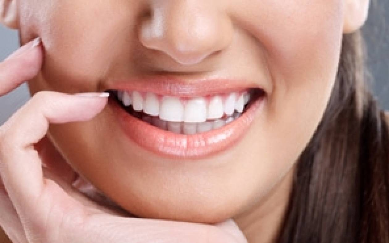 Μύθοι και αλήθειες για τα οδοντικά εμφυτεύματα