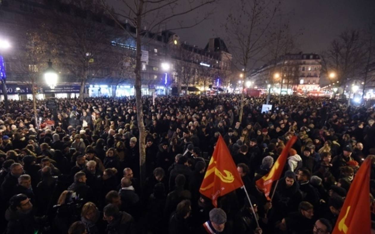 Charlie Hebdo: Η ελευθερία έκφρασης δεν πεθαίνει - Ηχηρό μήνυμα χιλιάδων πολιτών