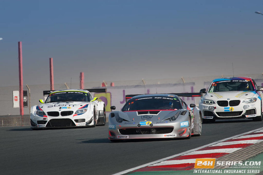 24H Dubai Race: Η Ελληνική συμμετοχή στον 24ωρο αγώνα του Ντουμπάι (η Ferrari με το νούμερο 15) 