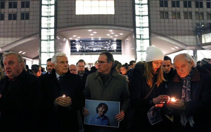 Charlie Hebdo: Η Ευρώπη πενθεί για το μακελειό (photos)
