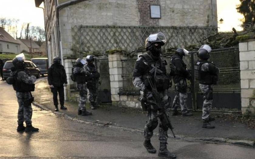 Charlie Hebdo: Βόρεια και ανατολικά επικεντρώνεται η έρευνα της αντιτρομοκρατικής