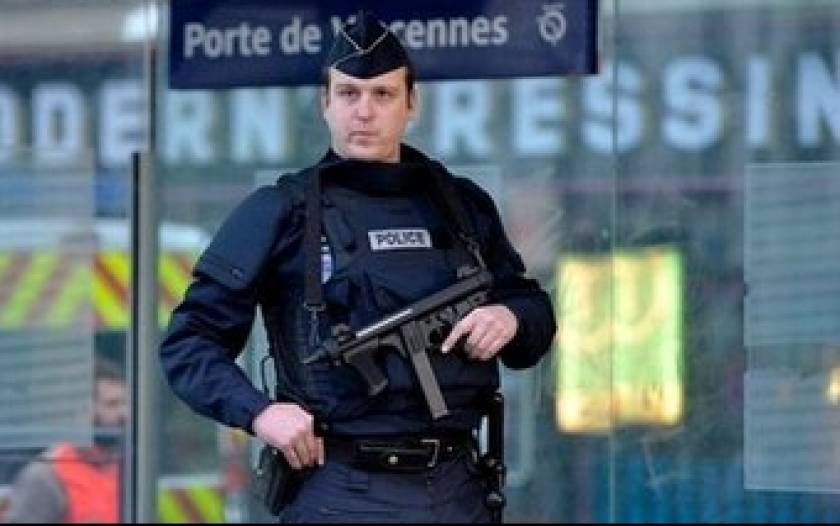 Γαλλία: Αναζητούν τυχόν συνεργούς των δραστών (photos)