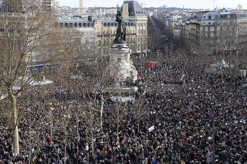 Γαλλία: Μεγαλειώδης διαδήλωση για την ελευθερία