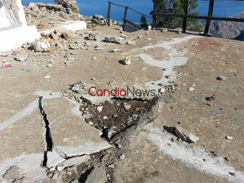 Απίστευτες καταστροφές από κεραυνούς σε εκκλησάκι στο Ηράκλειο (Pics)