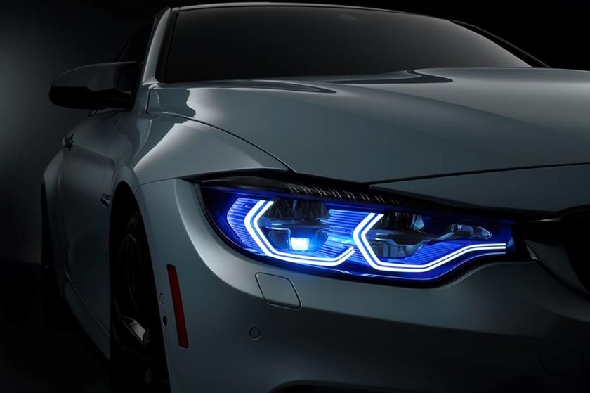 BMW: M4 Concept Iconic Lights