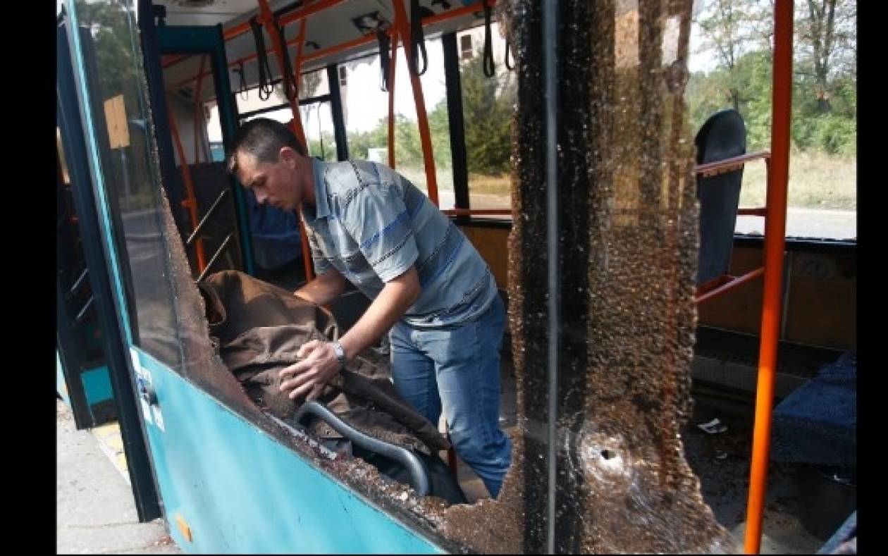 Ουκρανία: Πλήγμα σε λεωφορείο «πήρε» 10 ζωές