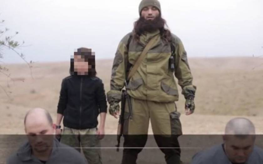 Νέο βίντεο – σοκ του ΙΚ: 10χρονος τζιχαντιστής εκτελεί δύο Ρώσους!