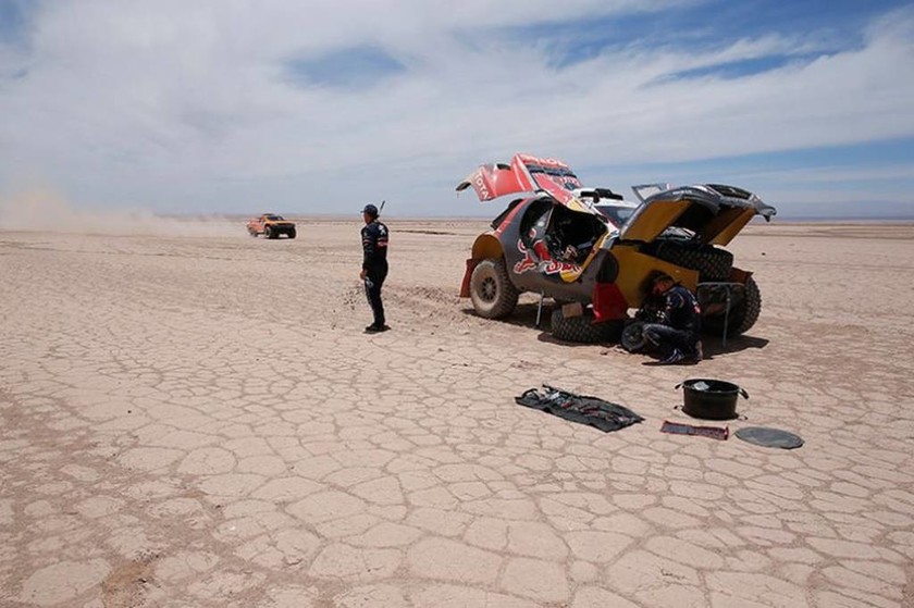 Rally Dakar 2015 9η Ημέρα : Διαφορά ασφαλείας για τον Al-Attiyah, ελέγχει ο Coma