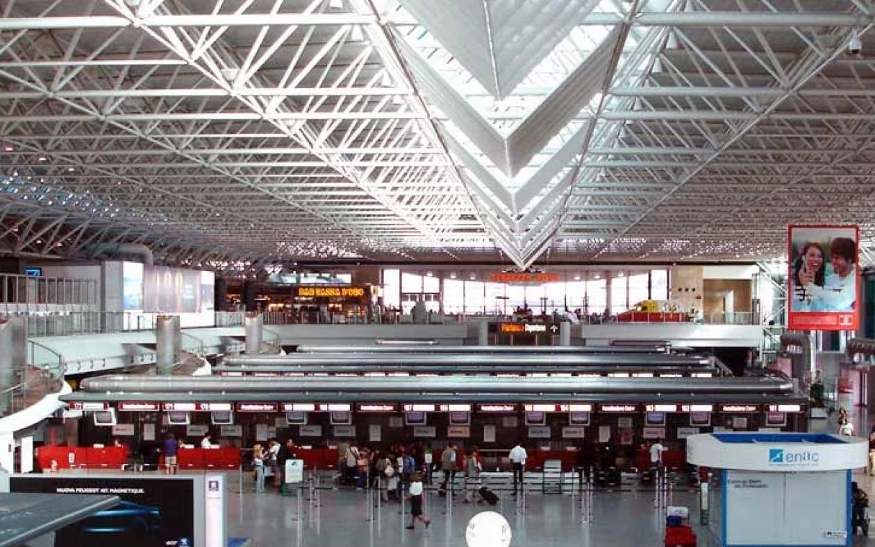 Ρώμη: Πανικός στο αεροδρόμιο Φιουμιτσίνο-Πυροτεχνουργοί εξουδετέρωσαν βόμβα