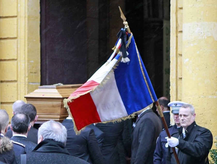 Οι Γάλλοι αποχαιρέτησαν πέντε από τα θύματα του Charlie Hebdo (pics)