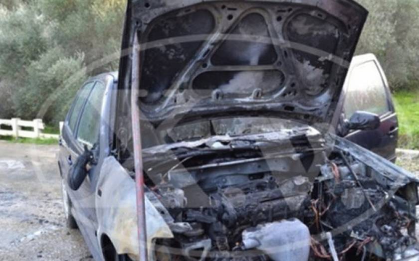 Χανιά: Αυτοκίνητο πήρε φωτιά εν κινήσει