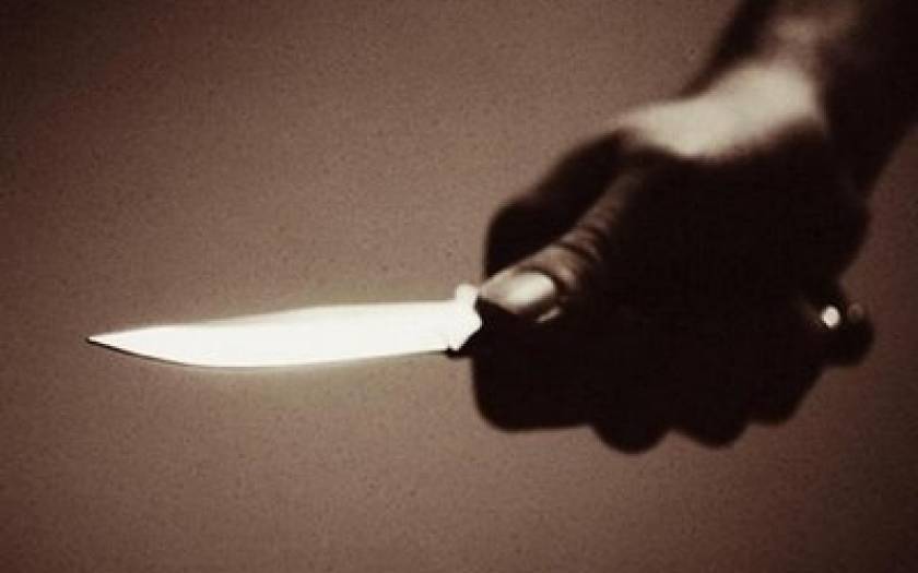 Αλλοδαπός έκλεψε το μπουφάν ηλικιωμένου με την απειλή μαχαιριού