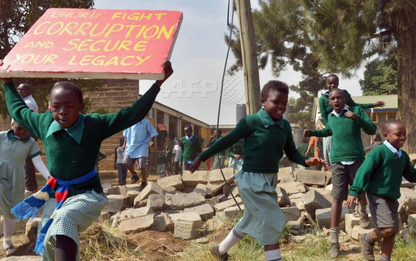 Κένυα: Αστυνομικοί επιτέθηκαν με δακρυγόνα σε μαθητές δημοτικού! (pics&vid)