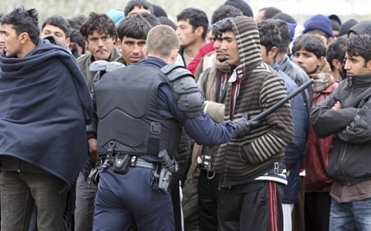 HRW: Γάλλοι αστυνομικοί κακοποιούν μετανάστες στο Καλέ