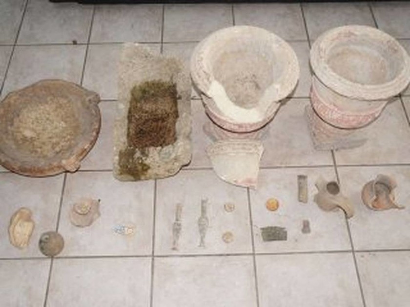 Βοιωτία: Συνελήφθη 43χρονος για μεγάλη υπόθεση αρχαιοκαπηλίας (pics)