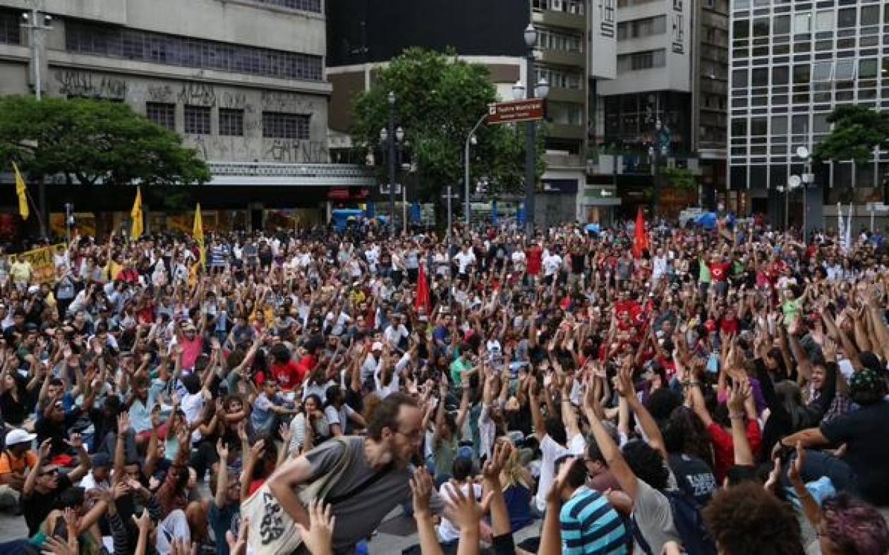 Στους δρόμους και πάλι οι Βραζιλιάνοι για τις τιμές των εισιτηρίων