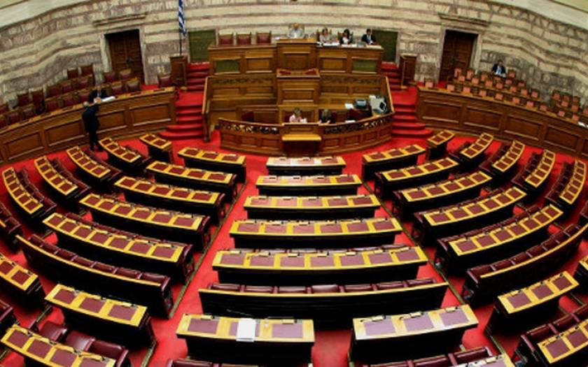 Βουλή: Δεν δόθηκαν σκληροί δίσκοι στους συνεργάτες του Τσίπρα