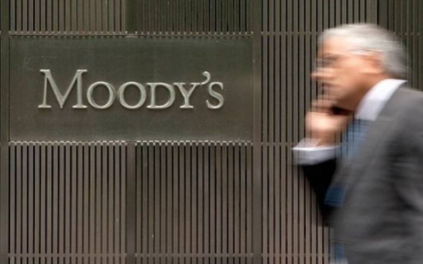 Moody's: Παρατείνεται το ρίσκο στην ελληνική οικονομία