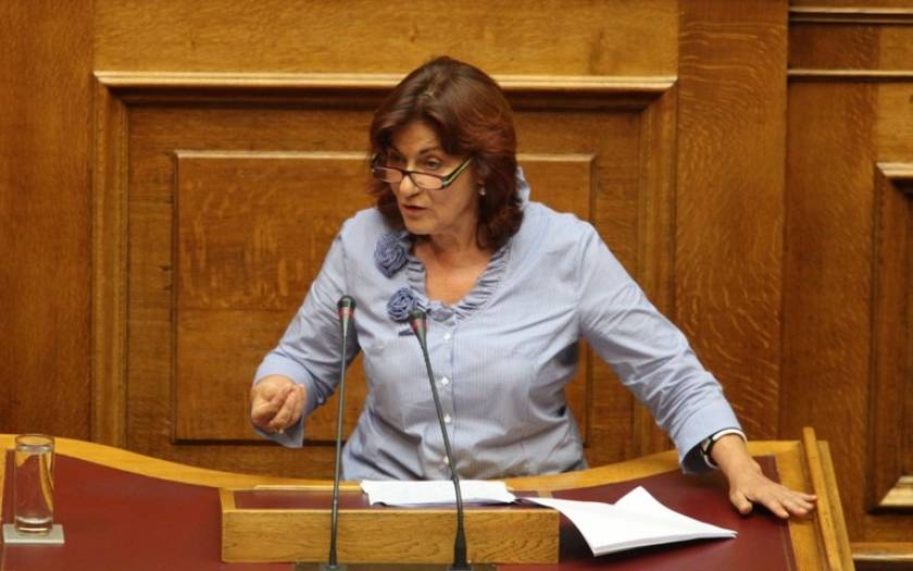 Κυβέρνηση ΣΥΡΙΖΑ: Ποια είναι η αν. υπουργός Κοινωνικής Αλληλεγγύης Θεανώ Φωτίου