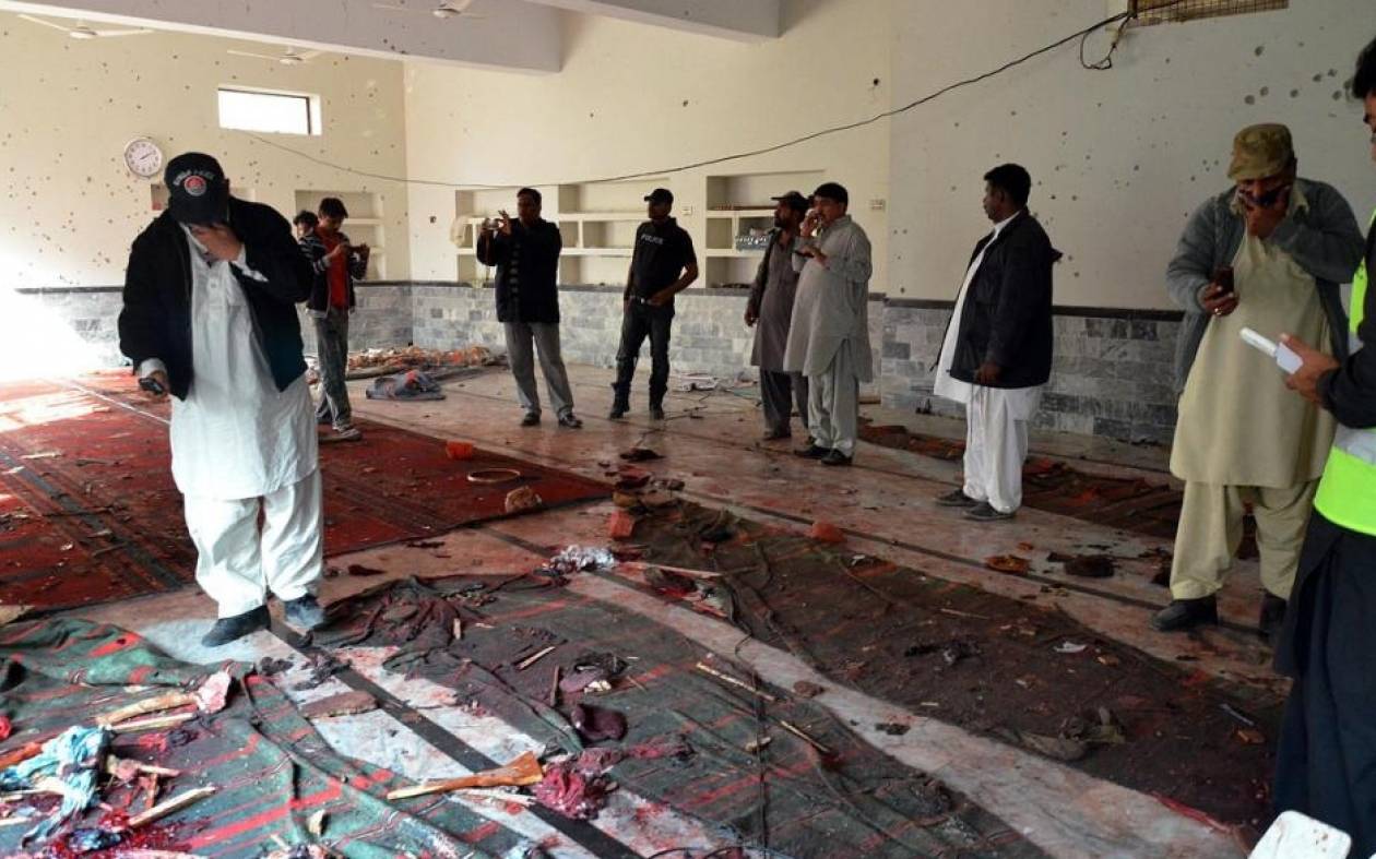 Πακιστάν: Εξήντα οι νεκροί από επίθεση σε τέμενος