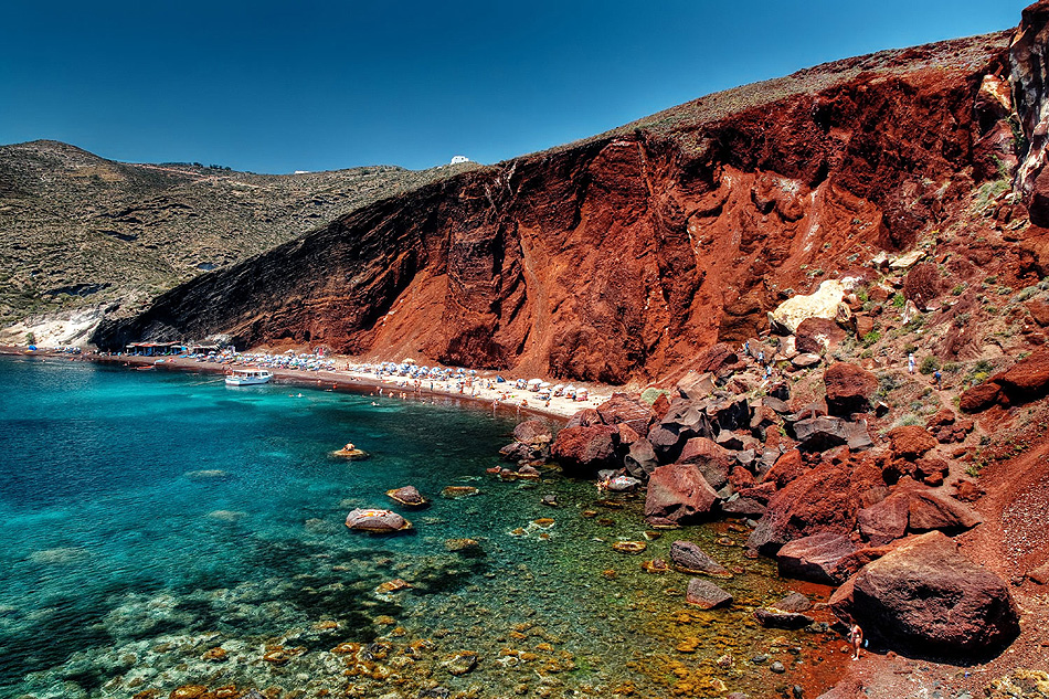 Red-Beach-in-Santorini-Greece