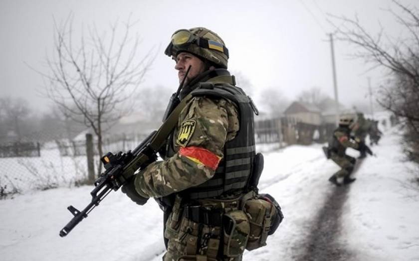 ΗΠΑ: Επανεξετάζεται το ενδεχόμενο αποστολής όπλων στο Κίεβο