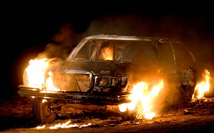 Παρανάλωμα του πυρός αυτοκίνητο στο Ηράκλειο