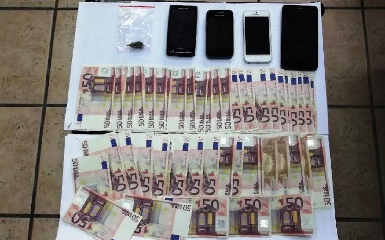 Πρέβεζα: Δύο συλλήψεις για ναρκωτικά και πλαστά χαρτονομίσματα