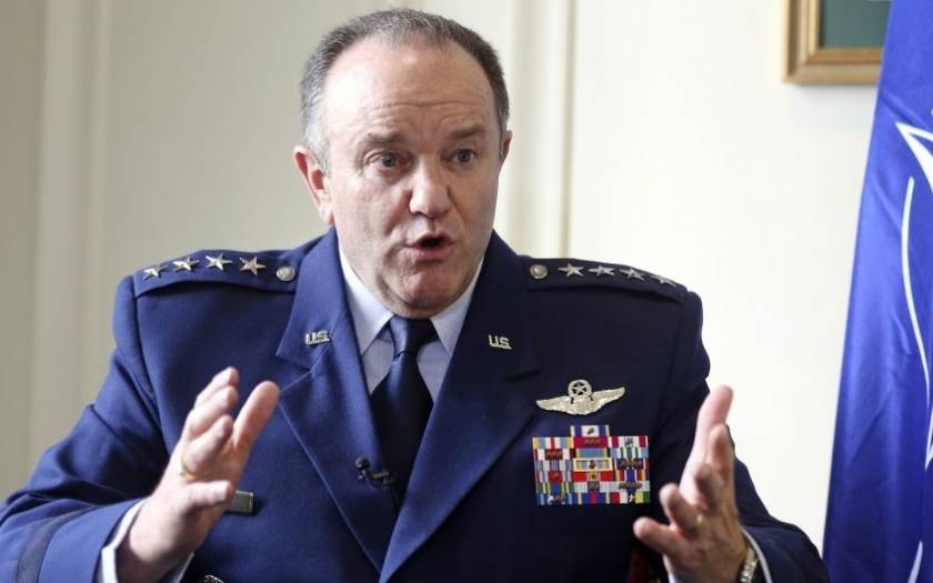 Υπέρ της αποστολής όπλων στο Κίεβο ο διοικητής του ΝΑΤΟ στην Ευρώπη