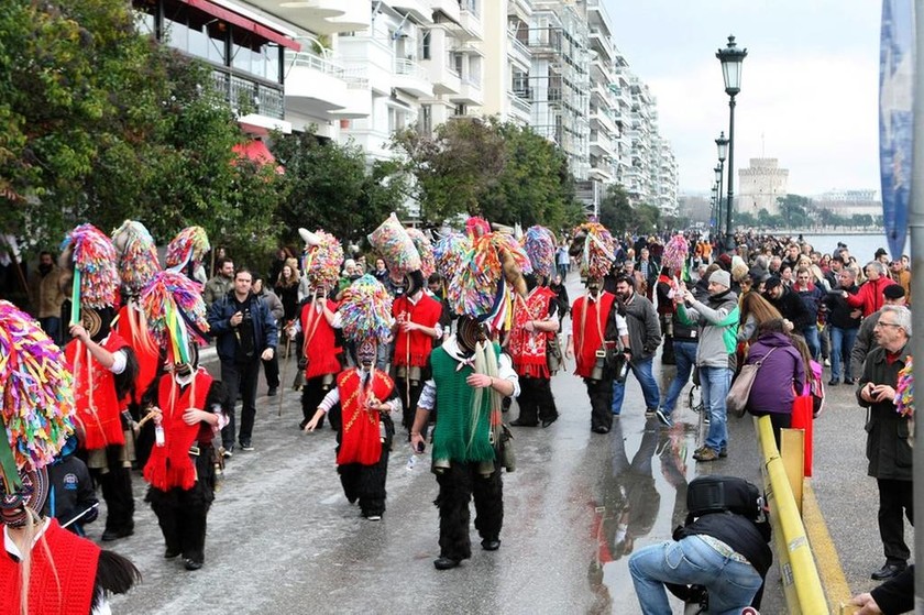 Κωδωνοφόροι «αναστάτωσαν» το κέντρο της Θεσσαλονίκης (Photos)