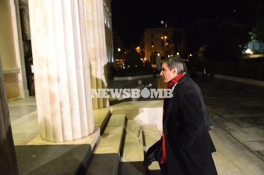 Το newsbomb.gr στη Βουλή για τις προγραμματικές της κυβέρνησης (photos)