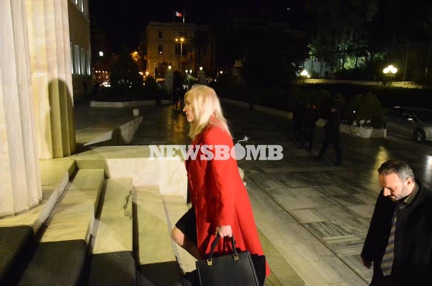 Το newsbomb.gr στη Βουλή για τις προγραμματικές της κυβέρνησης (photos)